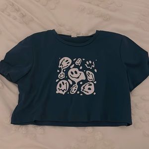 Selling short shirt